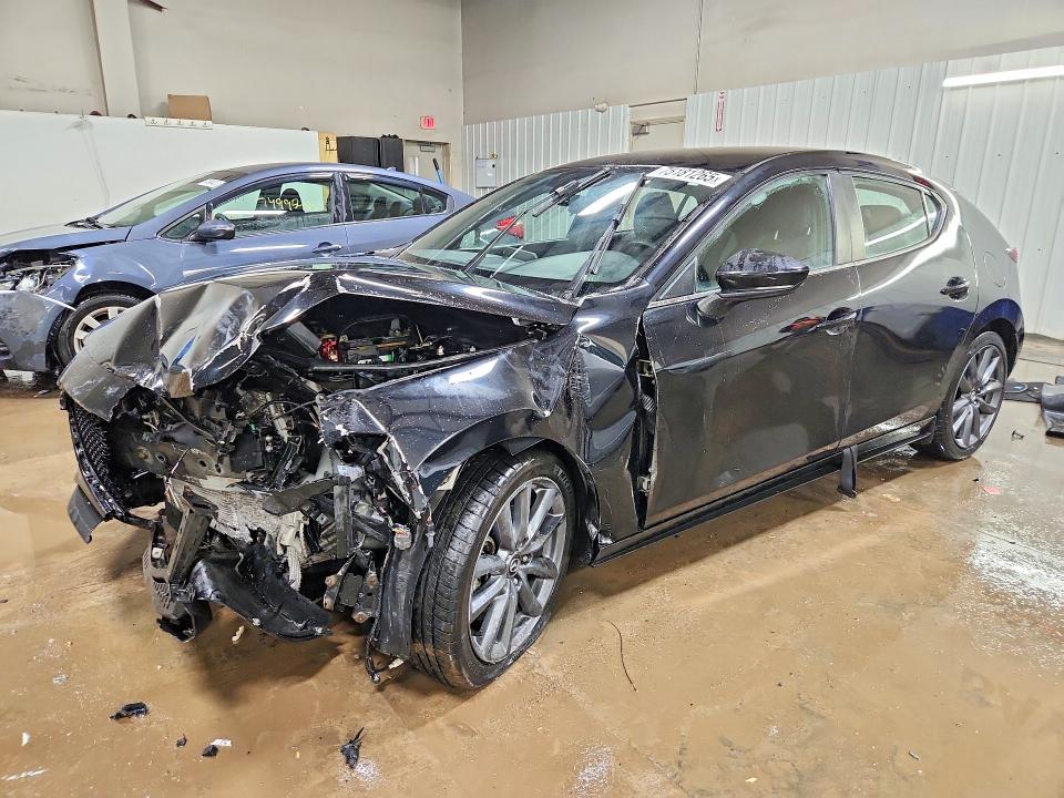 2019 MAZDA 3 — VIN JM1BPBMM3K1123673