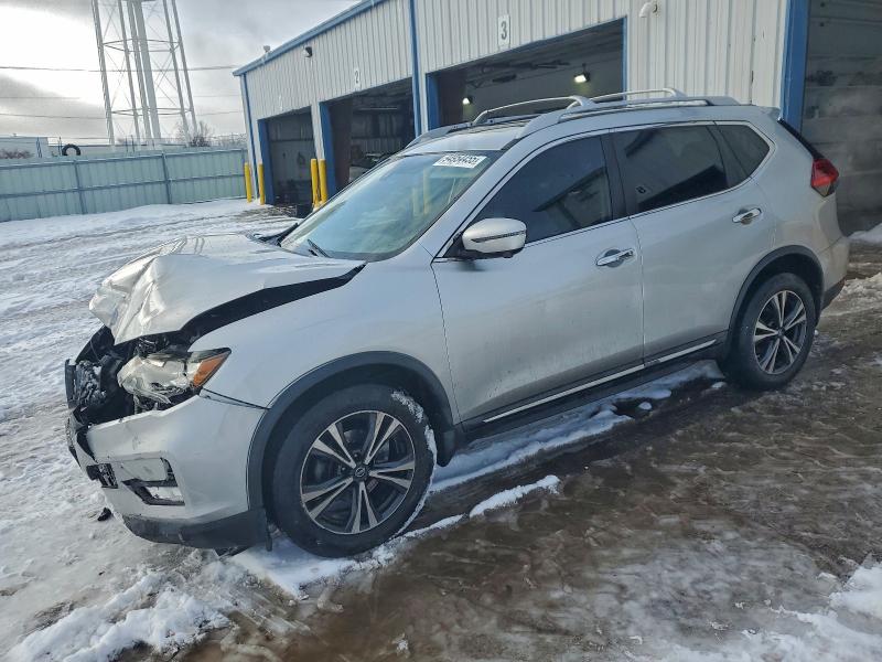 2017 NISSAN ROGUE — VIN 5N1AT2MV4HC828250
