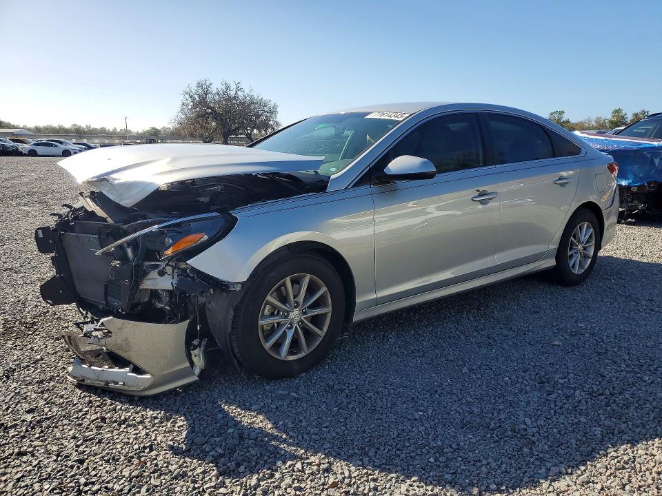 2019 HYUNDAI SONATA — VIN 5NPE24AF9KH743417