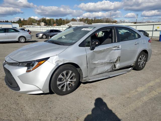 2022 TOYOTA COROLLA LE — VIN JTDEAMDE8NJ049612