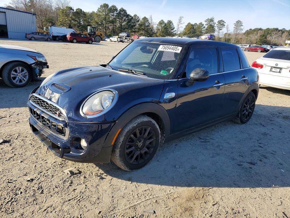 2015 MINI COOPER — VIN WMWXU3C59F2B57762