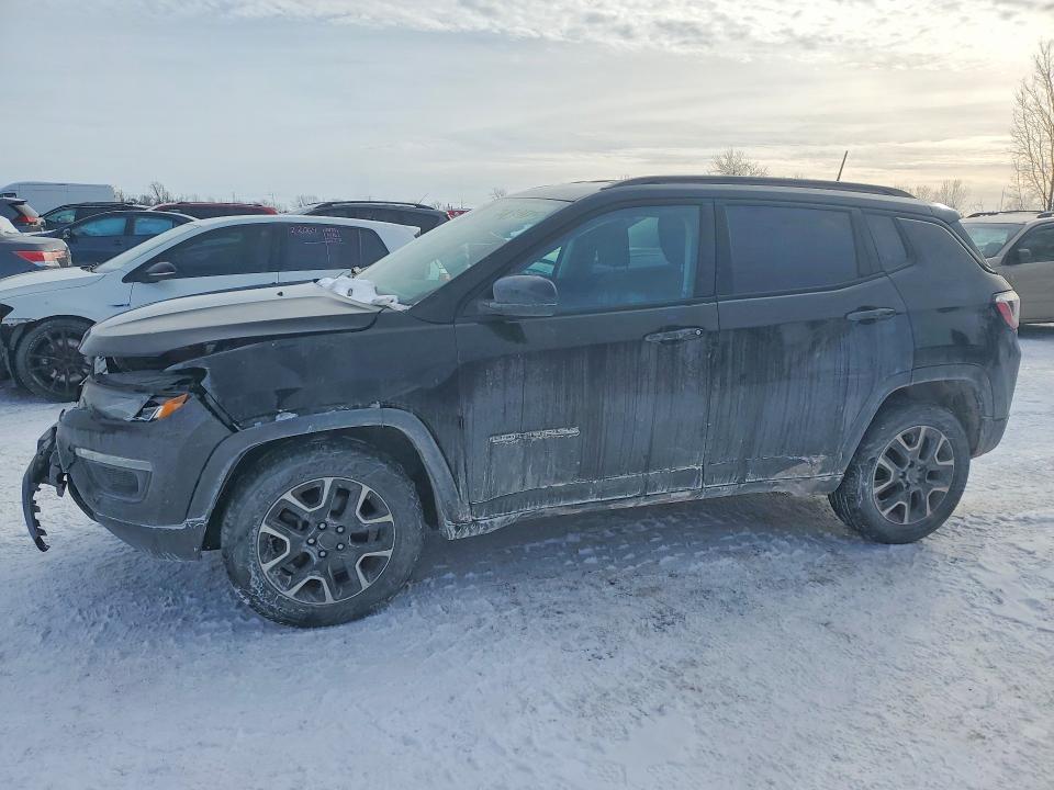 2019 JEEP COMPASS — VIN 3C4NJDAB7KT811682