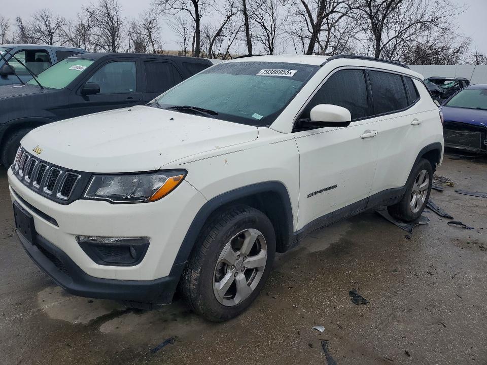 2018 JEEP COMPASS — VIN 3C4NJDBB5JT142325