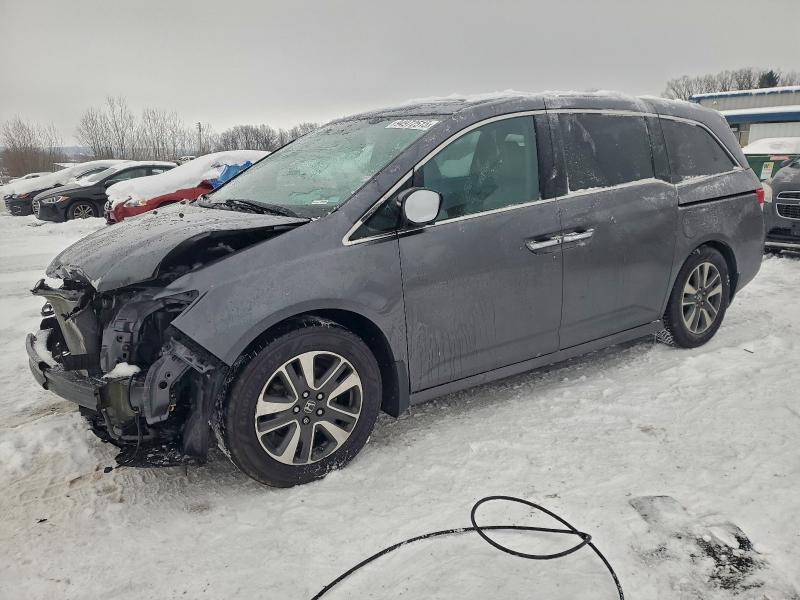 2016 HONDA ODYSSEY TO — VIN 5FNRL5H9XGB085729