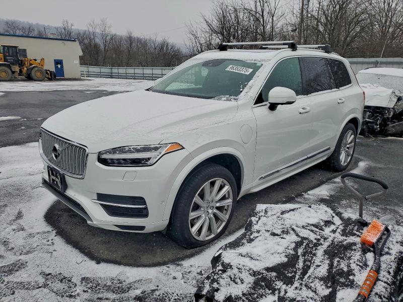 2016 VOLVO XC90 T8 — VIN YV4BC0PL2G1074635