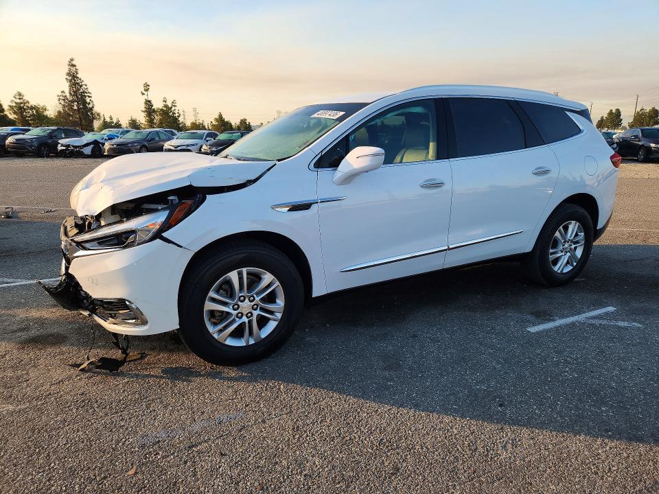 2018 BUICK ENCLAVE — VIN 5GAERBKW2JJ228555