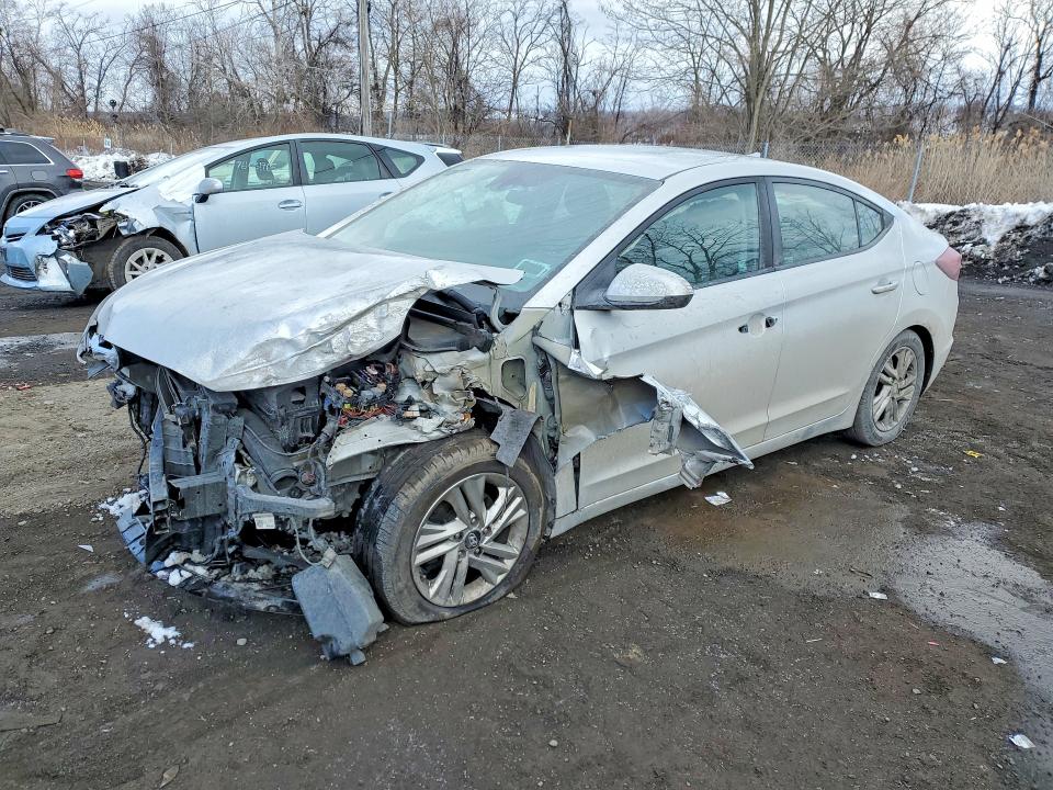 2019 HYUNDAI ELANTRA — VIN 5NPD84LF5KH463131