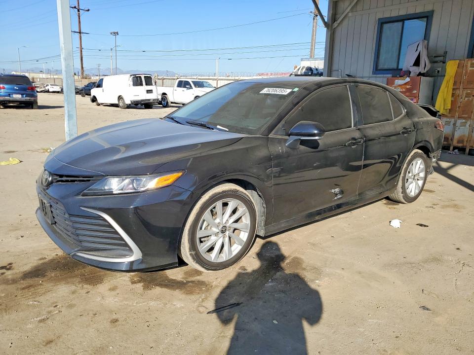 2021 TOYOTA CAMRY — VIN 4T1C11AK9MU422598