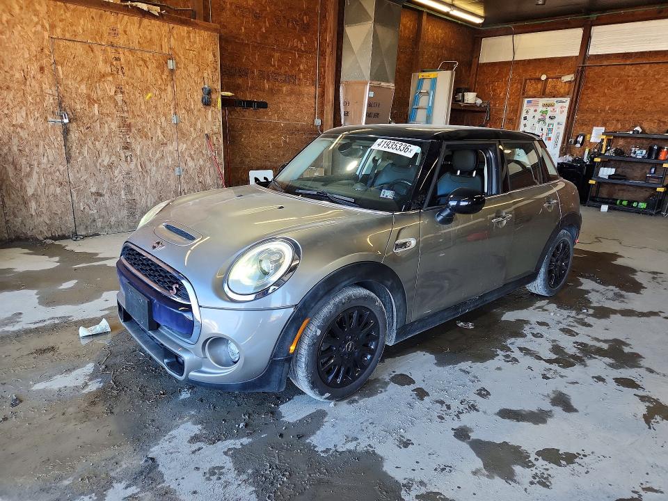 2016 MINI COOPER — VIN WMWXU3C57G2D31362