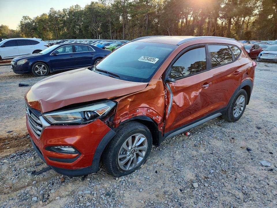 2017 HYUNDAI TUCSON — VIN KM8J33A43HU386007