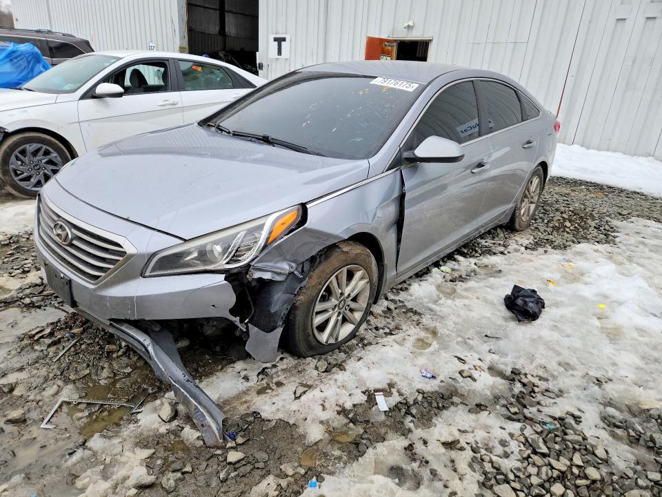 2015 HYUNDAI SONATA — VIN 5NPE24AFXFH245832