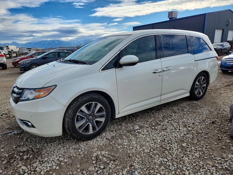 2016 HONDA ODYSSEY TO — VIN 5FNRL5H92GB165221