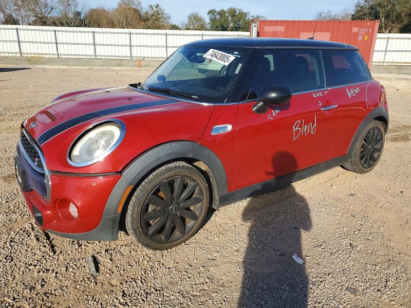 2016 MINI COOPER — VIN WMWXP7C52G2C61087