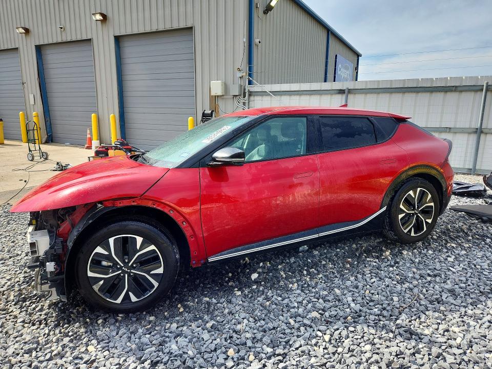 2023 KIA EV6 — VIN KNDC34LA8P5612069