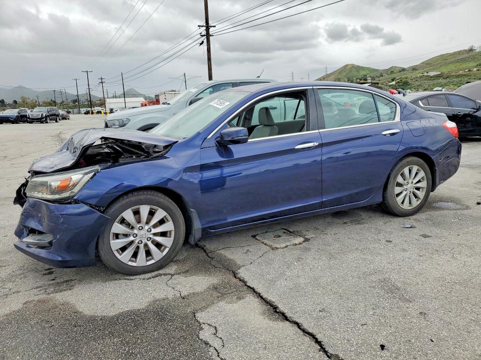 2015 HONDA ACCORD — VIN 1HGCR3F89FA036095