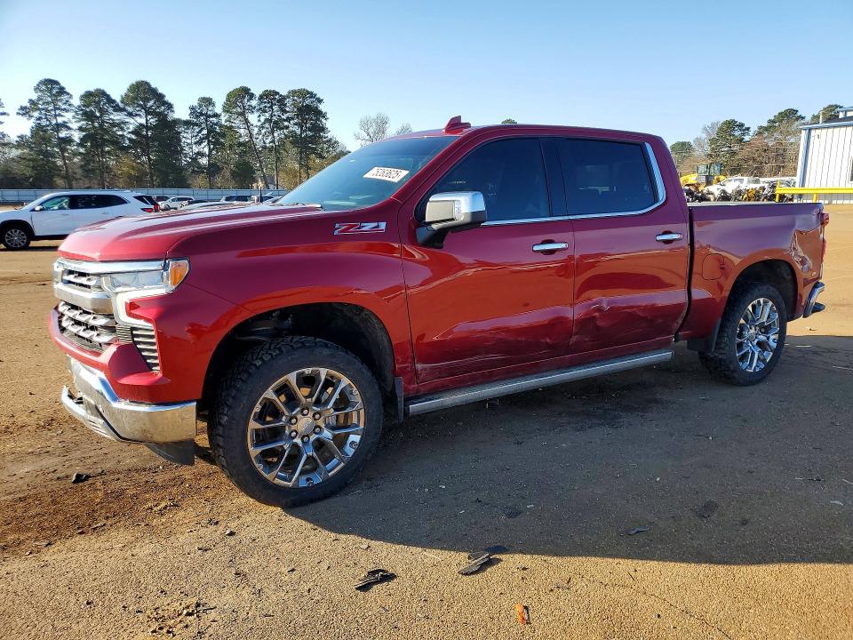 2025 CHEVROLET SILVERADO — VIN 1GCUKGED0SZ267735