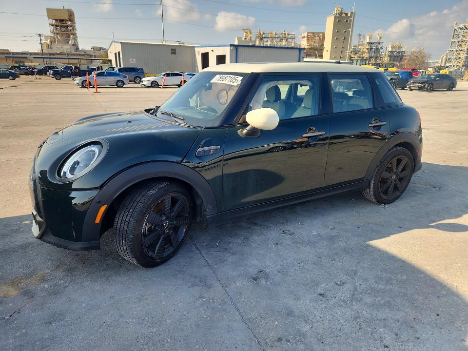 2024 MINI COOPER — VIN WMW53DK04R2V45733