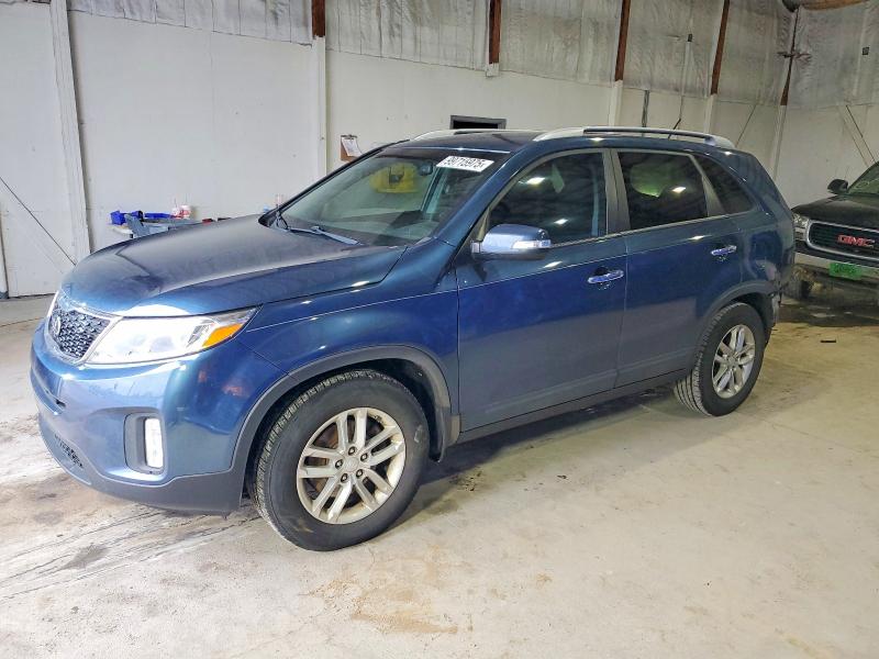 2015 KIA SORENTO LX — VIN 5XYKT3A66FG556725