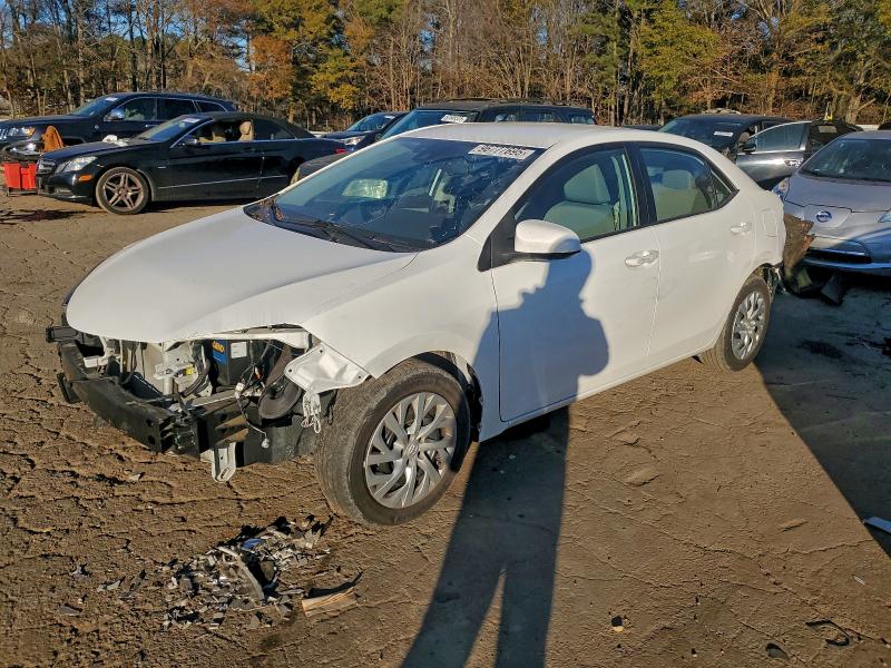 2018 TOYOTA COROLLA L — VIN 5YFBURHE5JP779212