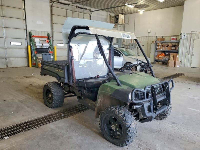 2017 JOHN DEERE 825I — VIN 1M0825GECHM130180