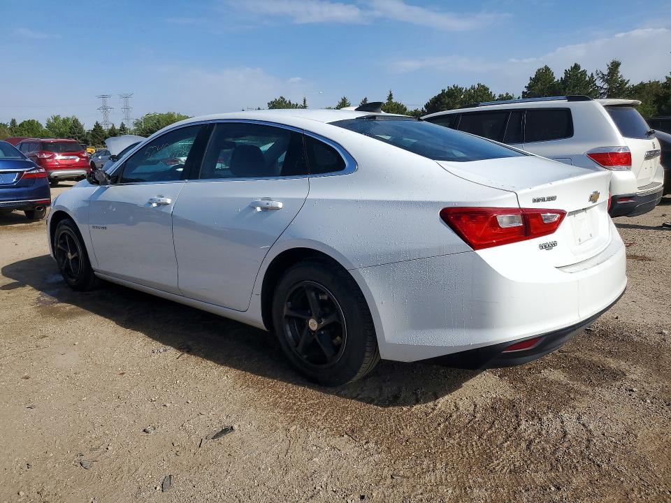 1G1ZB5ST3HF211572