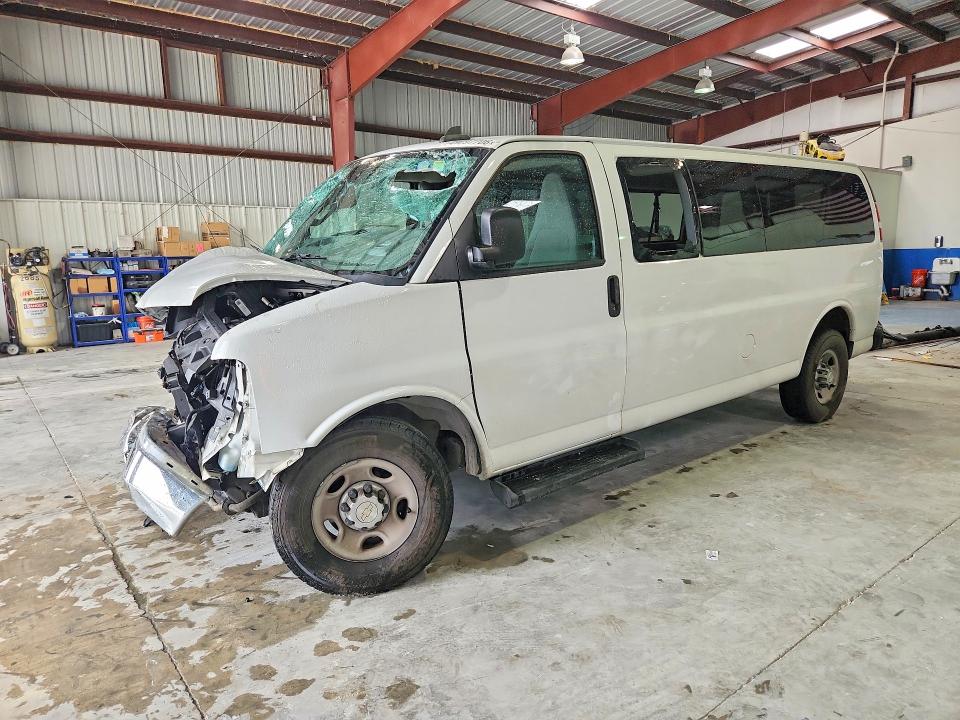 2021 CHEVROLET EXPRESS G3500 — VIN 1GAZGPFP5M1216564