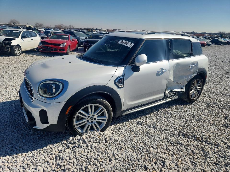 2024 MINI COOPER — VIN WMZ53BR07R3R43090