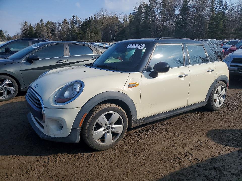 2016 MINI COOPER — VIN WMWXU1C5XG2D08484