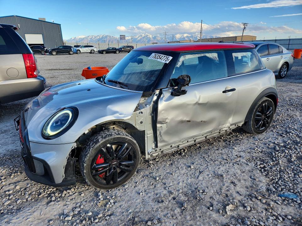 2024 MINI COOPER — VIN WMW73DH02R2V67763
