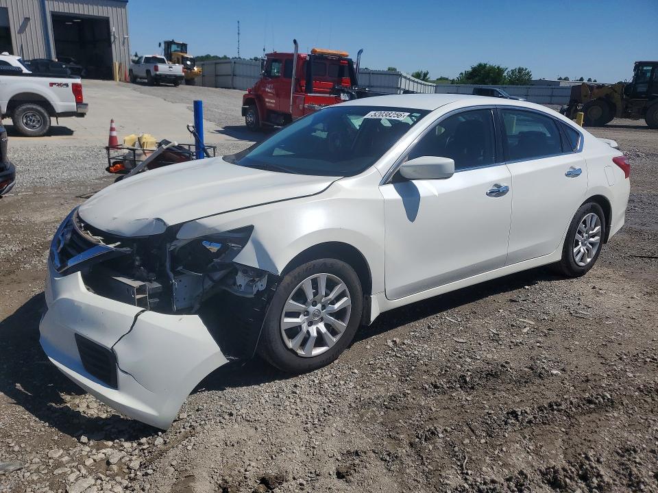 2016 NISSAN ALTIMA — VIN 1N4AL3AP7GN318435