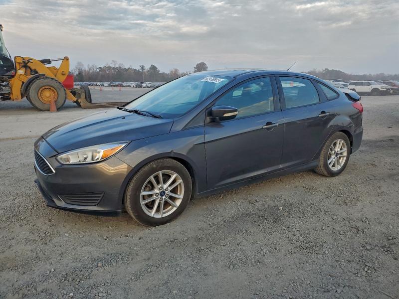 2016 FORD FOCUS — VIN 1FADP3F2XGL204648