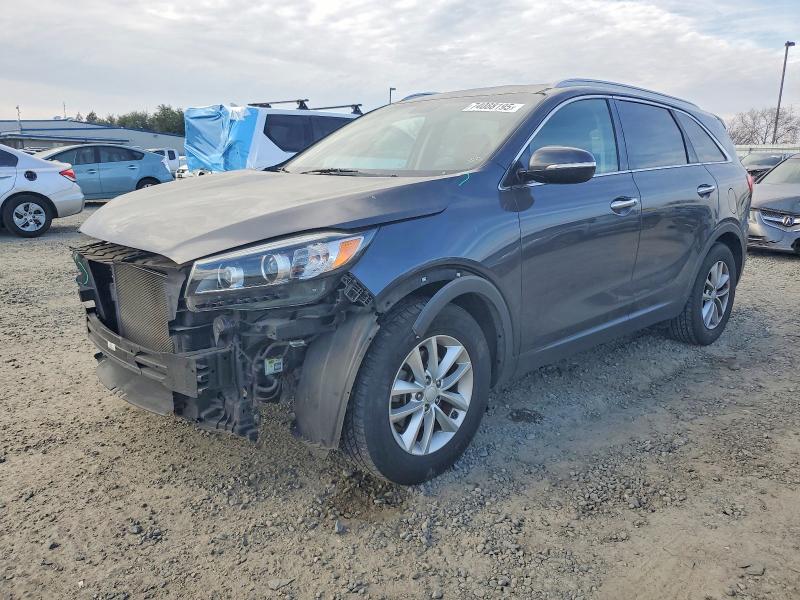 2017 KIA SORENTO LX — VIN 5XYPG4A33HG294493