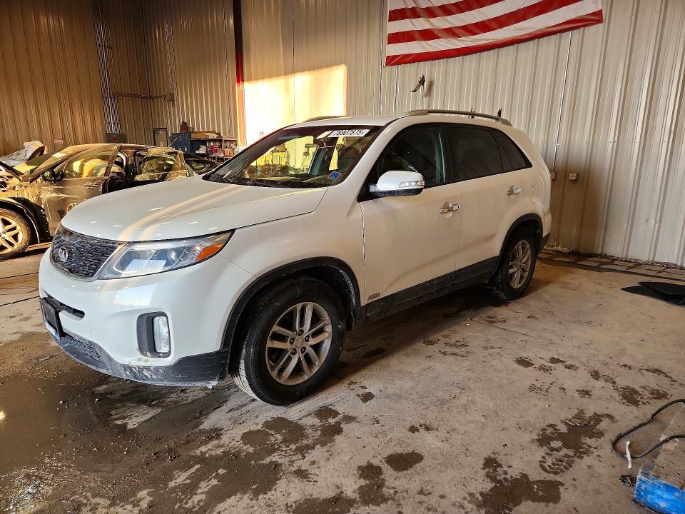 2015 KIA SORENTO LX — VIN 5XYKTCA63FG592064
