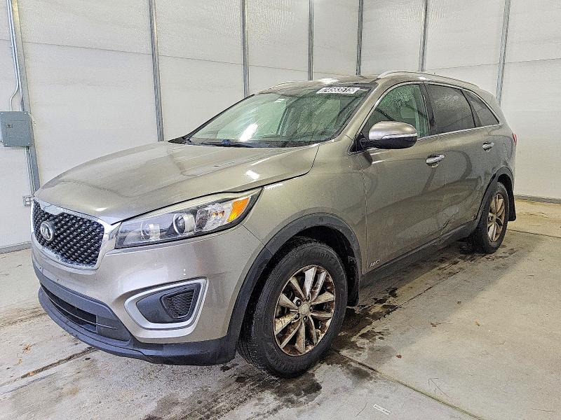 2016 KIA SORENTO LX — VIN 5XYPGDA33GG151574