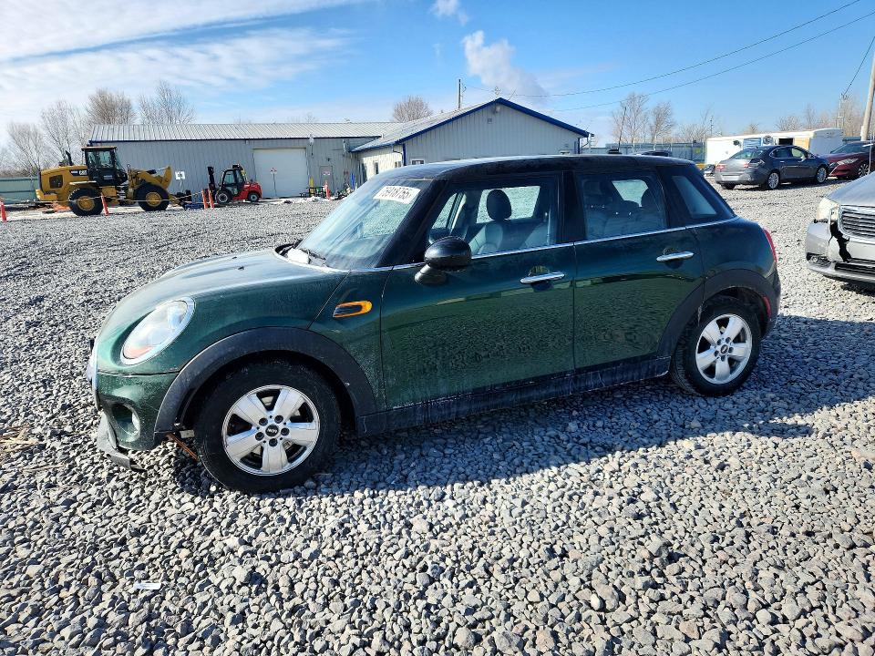2015 MINI COOPER — VIN WMWXS5C57FT827317