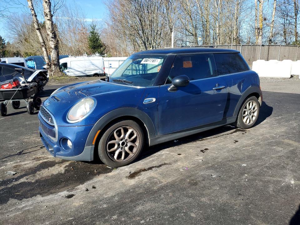 2015 MINI COOPER — VIN WMWXP7C59F2A35126