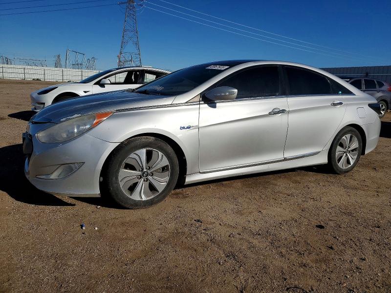 2015 HYUNDAI SONATA HYBRID — VIN KMHEC4A46FA128943