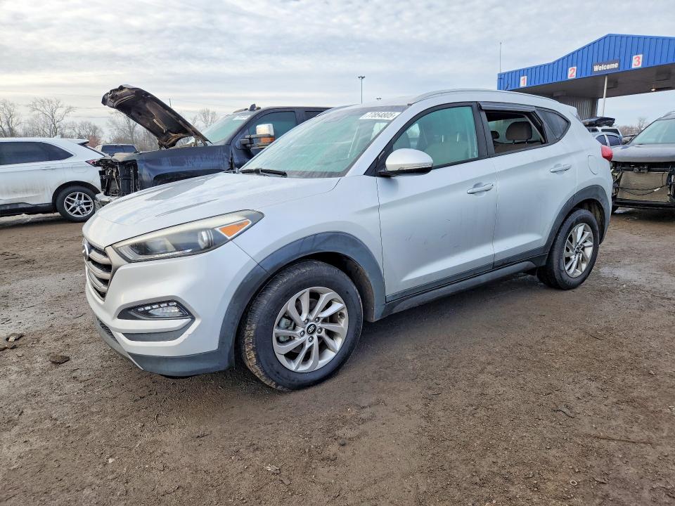 2016 HYUNDAI TUCSON — VIN KM8J33A28GU152149