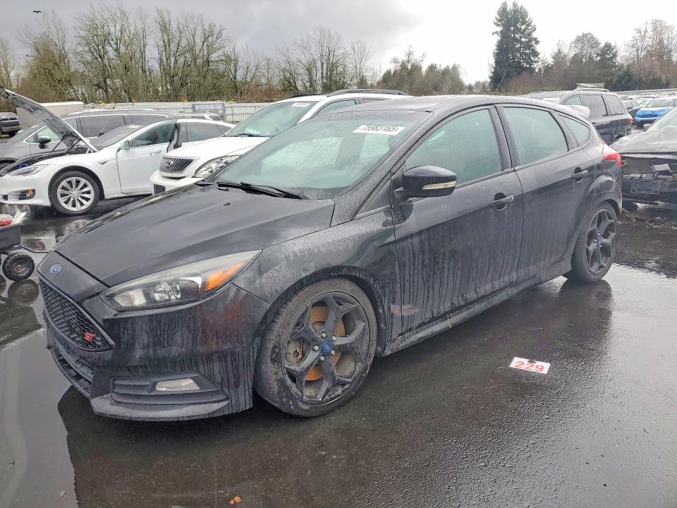 2015 FORD FOCUS — VIN 1FADP3L93FL269812