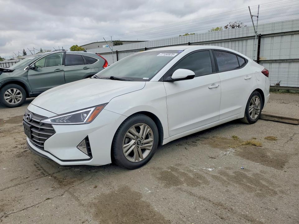 2019 HYUNDAI ELANTRA — VIN 5NPD84LF8KH448218