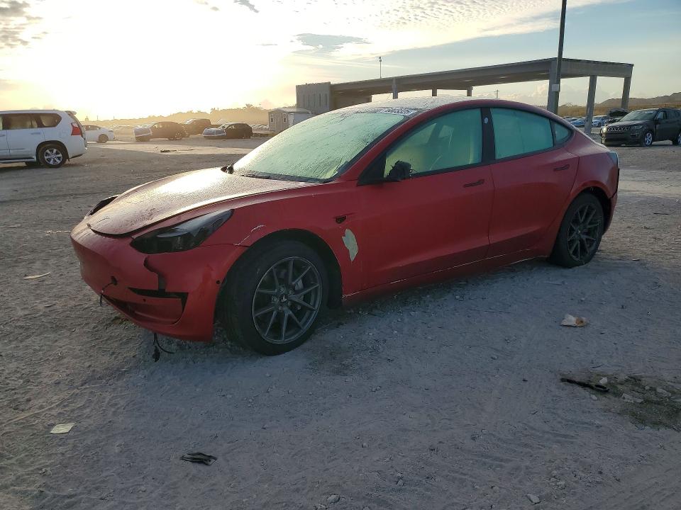 2022 TESLA MODEL 3 — VIN 5YJ3E1EB4NF189744