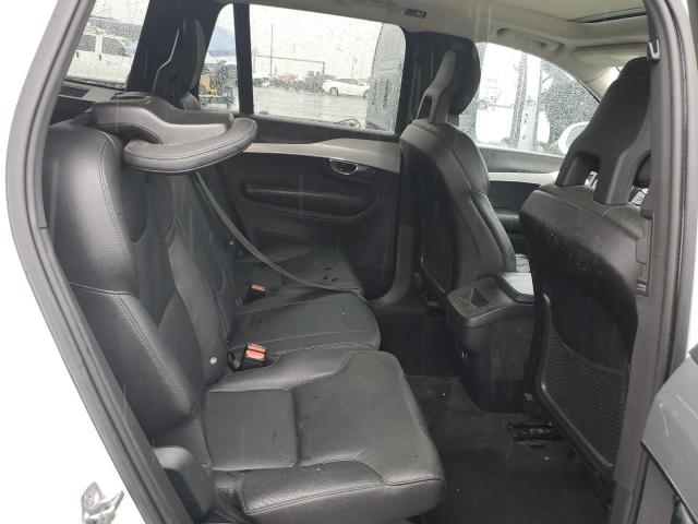 YV4102XK8G1065851