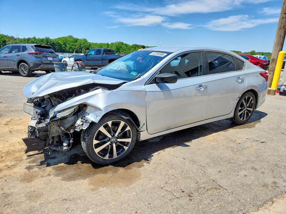2017 NISSAN ALTIMA — VIN 1N4AL3AP7HN332806