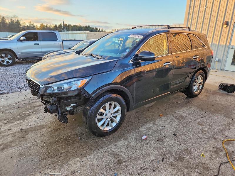 2016 KIA SORENTO LX — VIN 5XYPG4A32GG143546