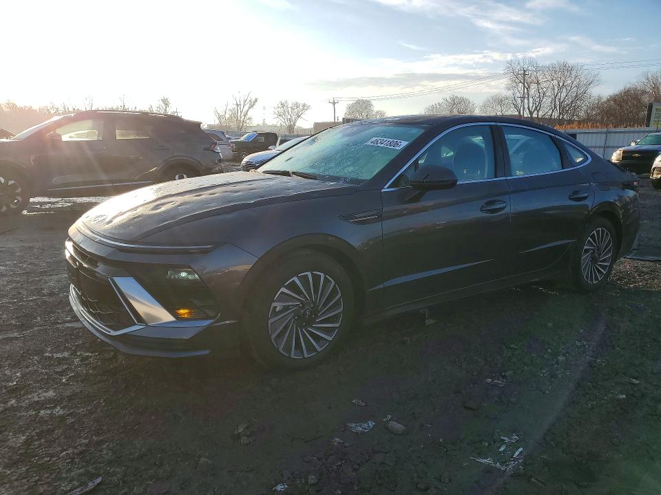 2025 HYUNDAI SONATA HYBRID — VIN KMHL34JJ9SA124764