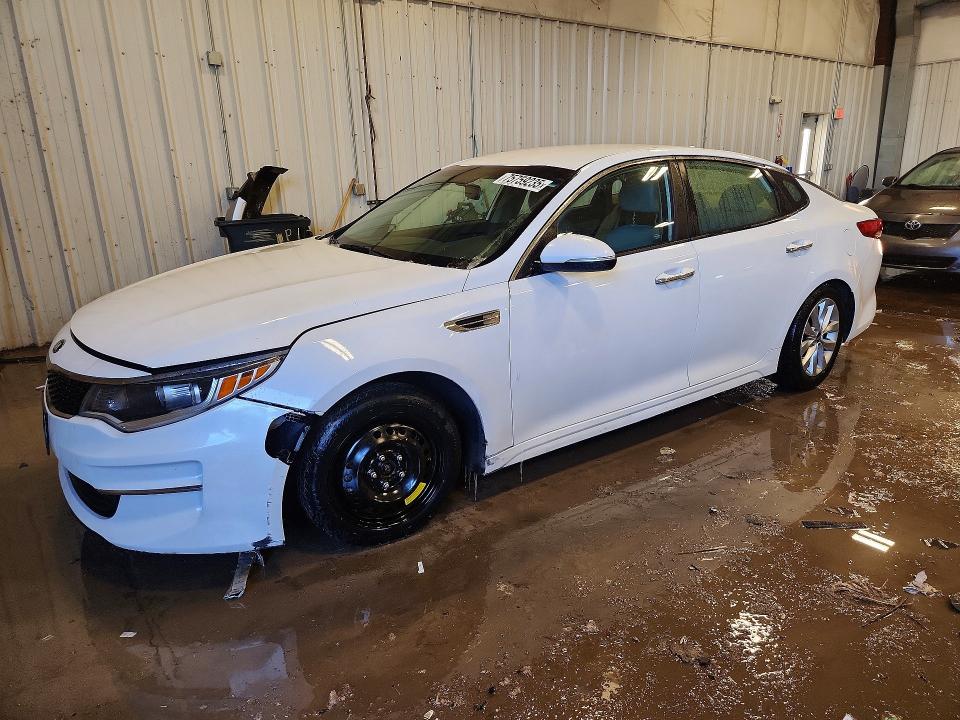 2016 KIA OPTIMA — VIN 5XXGT4L35GG060075