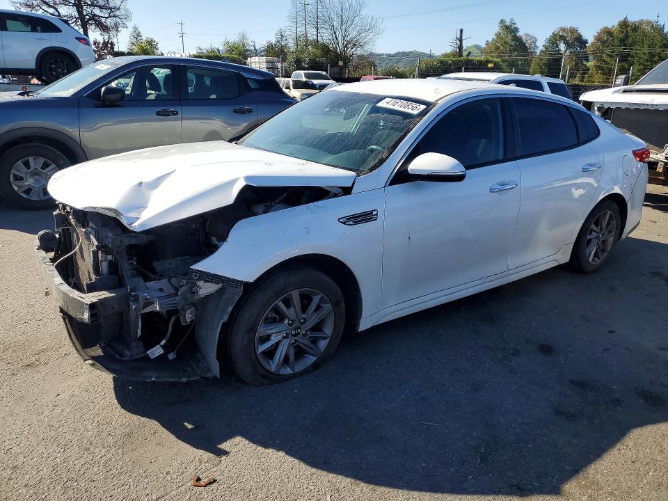 2019 KIA OPTIMA — VIN 5XXGT4L30KG338048