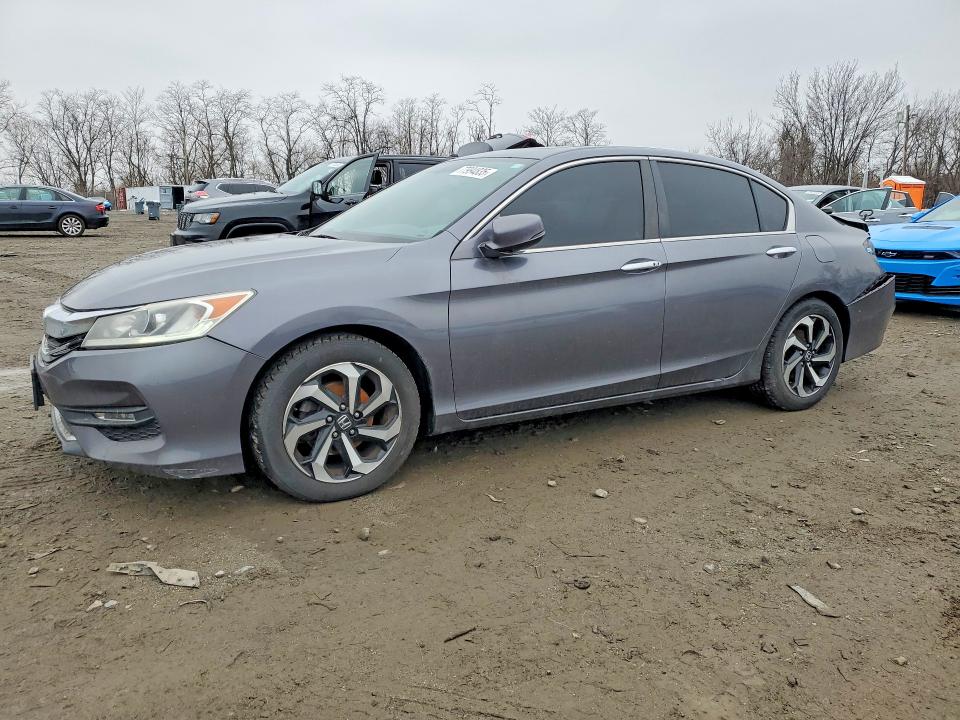 1HGCR2F84GA082218
