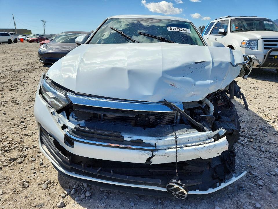3VW4M7BU1PM044849