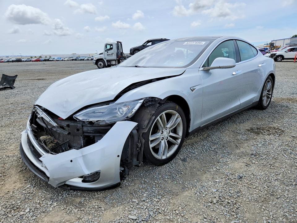 5YJSA1H21FF082302